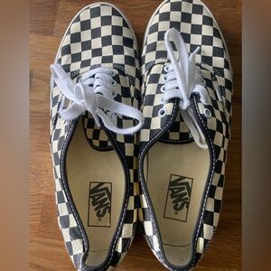 Vans Black & Cream Low-Top Checker Canvas Sneakers